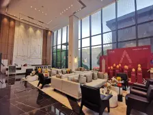 近红谷滩旁,万达旁,。视野好,