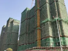 绿都观澜府北苑 南北通透,采光好 周边匹套完善,,出行方便