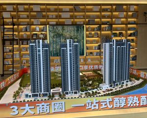 金地龙湾壹号4室2厅东南