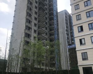金科博翠湾3室2厅东南南