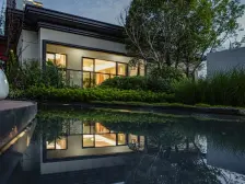 近轻轨,近公园,生活配套成熟,出行方便。