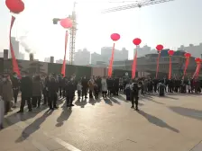 新天地128平小高层四室两卫,窗户已封,公摊小