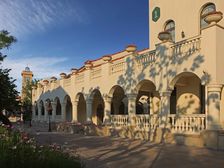 鲁能格拉斯小镇 6室4厅 东 南 西 北