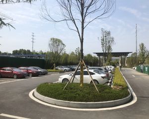 麓谷高新区地铁号线毛坯四房业主诚心出售