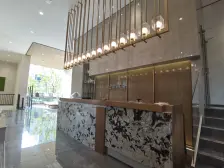 轻轨门口 四房双卫 新房 精装修业主诚心出售