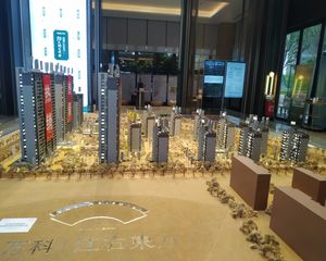 万科江右东方4室2厅南