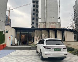 德商石榴春和天骄4室2厅南
