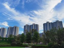 此房出行方便,户型方正,居住方便舒适