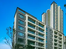 溪山玥新小区,环境好,配套设施齐全,业主很诚心卖