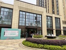 近地铁配套齐全位置佳高楼层家长放心出行便利