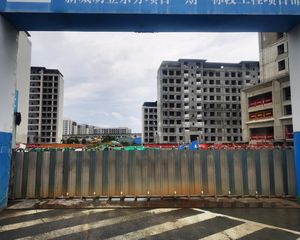 新城明昱东方一期B区3室2厅东南