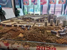 80几万都卖,还有露台哦