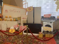 地铁站一点伍公里的位置,小区环境好住家安静