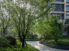 精装修拎包入住 近轻轨 生活配套完善