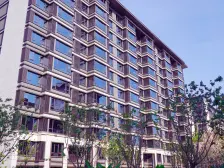 居家安静,房子户型方正,园区绿化面积大