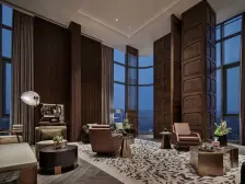 渝中区高品质住宅区,精装修看中庭,楼下就是十八梯