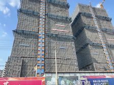 宝龙国际公寓一室一厅精装修房东诚心出售