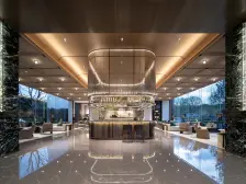 龙湖品质 朝中庭视野开阔,融创茂一街之隔,生活便利