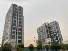 高层 诚心出售 随时可看 带家私家电