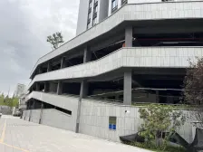 江北嘴 江北嘴公园里四房220万