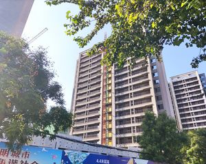 仓南路小雪近双阳台落地窗117平3室2厅2卫看房方便