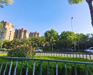 李沧区公园洋房一梯两户套三