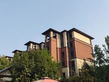 毛坯三居室,南北格局,交通便利,随时看房