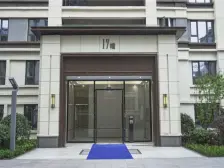 万达龙湖天街旁 出行便利 配套齐全