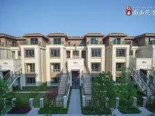 南山小院合院 小区环境优美 随时看