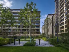 万达龙湖天街旁 出行便利 配套齐全