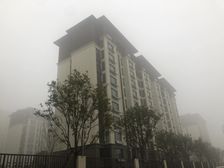 金辉优步学府毛坯房,低楼层,方正三室,有本可贷款