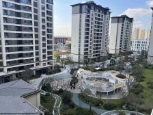 万达次新精装,四室正南户型好楼层,业主自住诚心出售