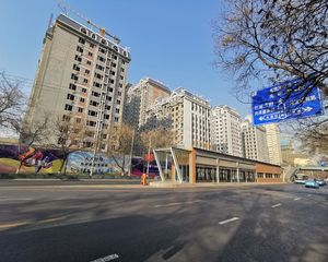 朝南好户型,采光不遮挡,楼层比较好,价格便宜