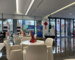 户型周正,视野好,一梯一户,离地铁近。