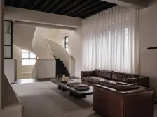 解放碑来福士边 纯洋房 2梯4户 地铁口户型方正 采光好