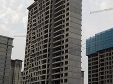 上海市场次新小区此房价带个车位正常税费
