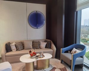 长房云河玖叙全新装修中间楼层随时可以看房