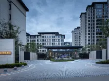 业主急卖,招商轻轨在旁边的3房