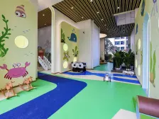 近万达广场,近轻轨,龙湖品牌,环境优美