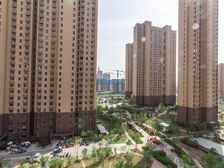 小区环境优美,道路整洁,位置优越,采光视野好