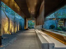 轨道房,临地铁站350米,背靠公园,一楼带大花园