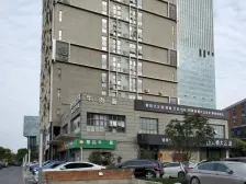 房子采光充足配套齐全,楼层次顶楼