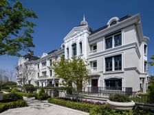 西太湖稀缺法式联排别墅带 院子露台 300万起找我享优惠