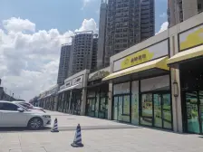 依城大观花园 南北通四房两卫户型 双阳台