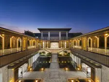 曲径通幽处,繁华闹市中的一片幽静