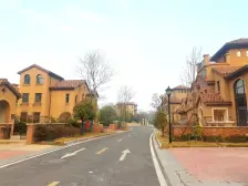 金奥湘江公馆。靠江,因房东急卖,