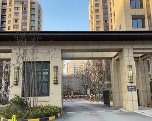 曹路·金海华城荟仁雅苑·1室·1厅