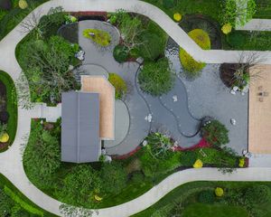 快速通达东部新城和南部商务区,出则繁华、入则宁静