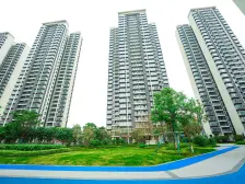 三号线地铁口物业,全新没有住过,南向三房两卫