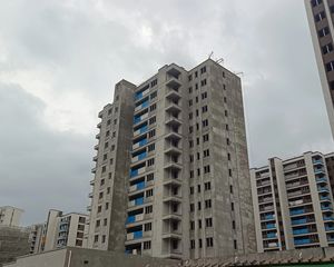 集士港保利新交付,全新小区,双阳台